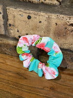 Medium Scrunchie - Roses